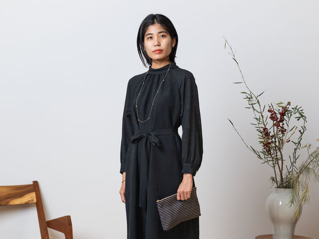 黒が美しい「上質な生地」。着る機会の少ない黒留袖や喪服を日常に楽しむ着物リメイク