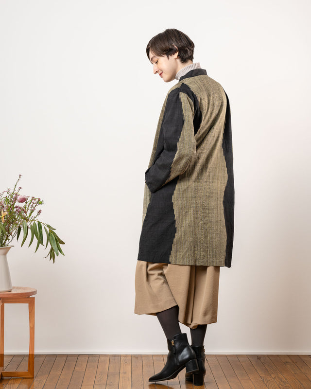 スタンドカラーボタンコート