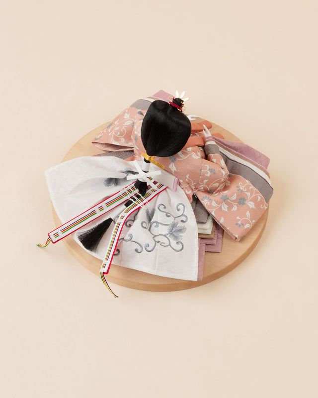 【ヒ - 桃の香の花唐草、空色の霞】+お飾り