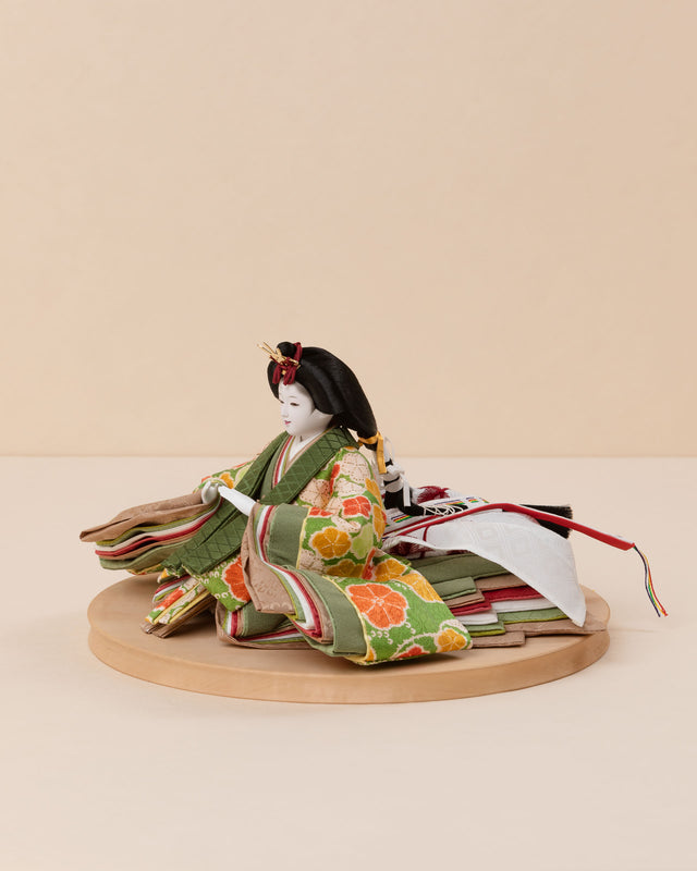 【メ - 萌黄色に春の草花】