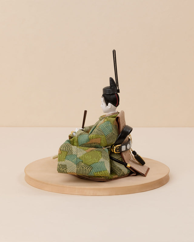 【メ - 萌黄色に春の草花】