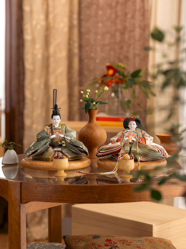 【て - 紅白の牡丹、苔色に桜散らし】の4点・ひな飾り