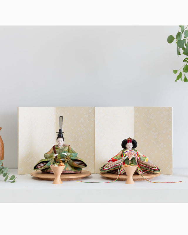 【メ - 萌黄色に春の草花】