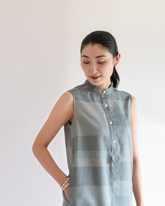 コチのノースリーブドレス