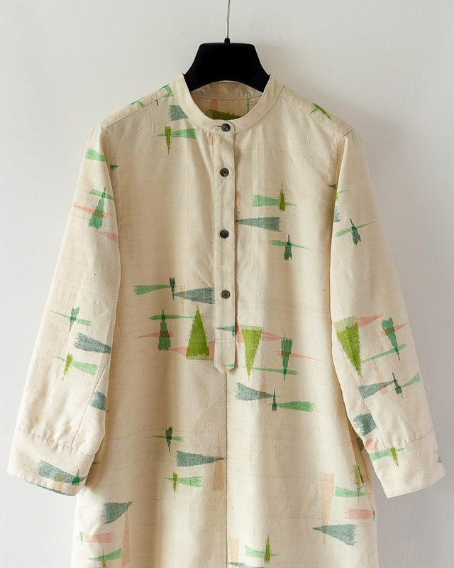 コチのスリーブドレス