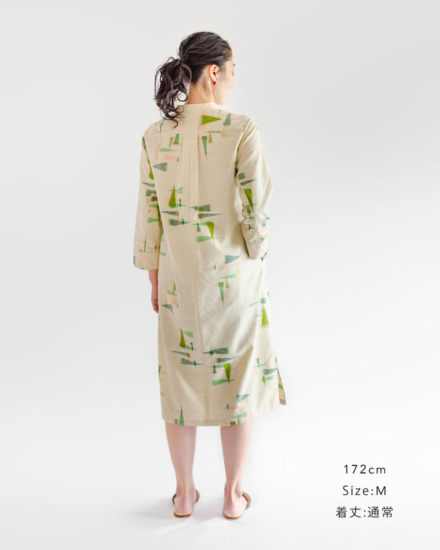 コチのスリーブドレス