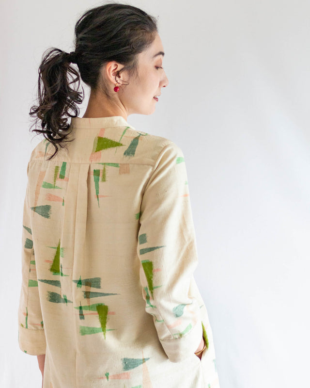 コチのスリーブドレス