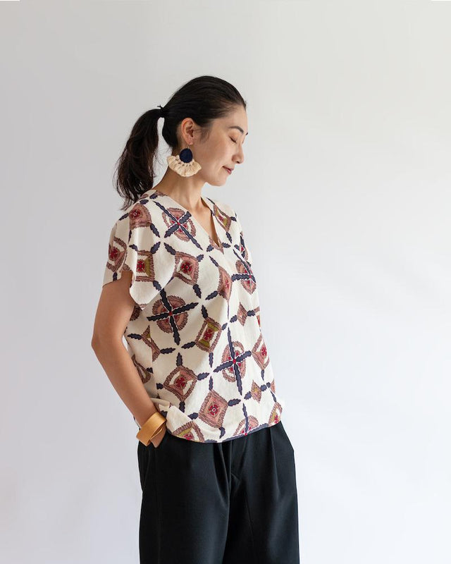 フレンチスリーブトップ