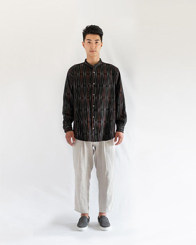 スタンドカラーシャツ