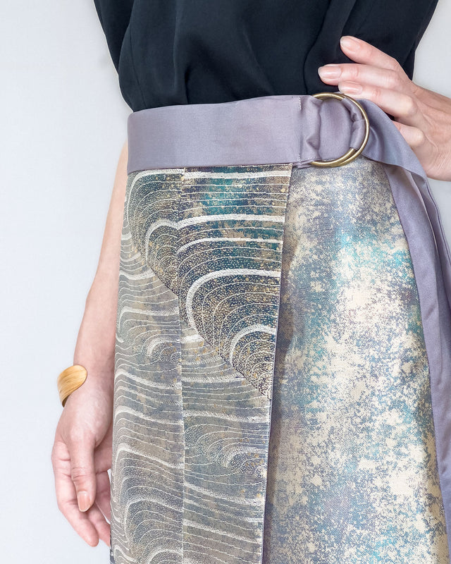 織巻きスカート