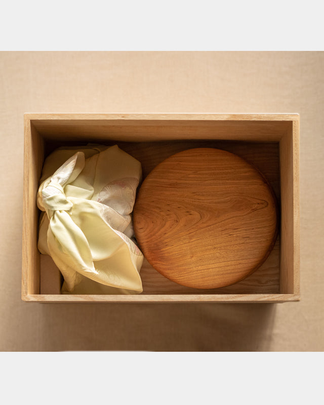 職人による、Slow made の桐箱