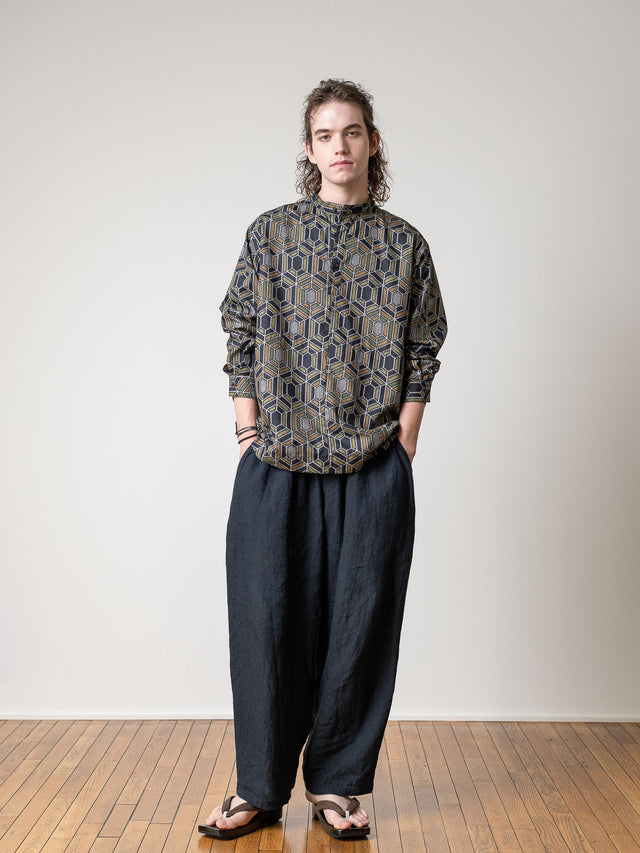 スタンドカラープルオーバーシャツ