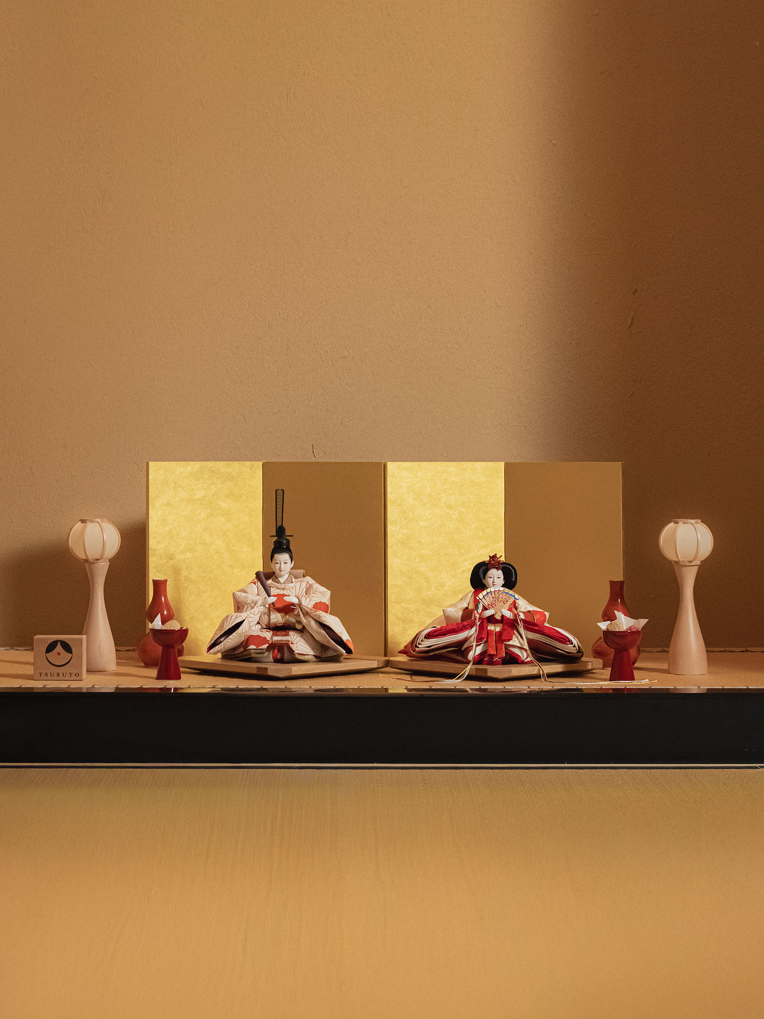 た - 赤牡丹、菊と扇子の祝い】 – TSURUTO