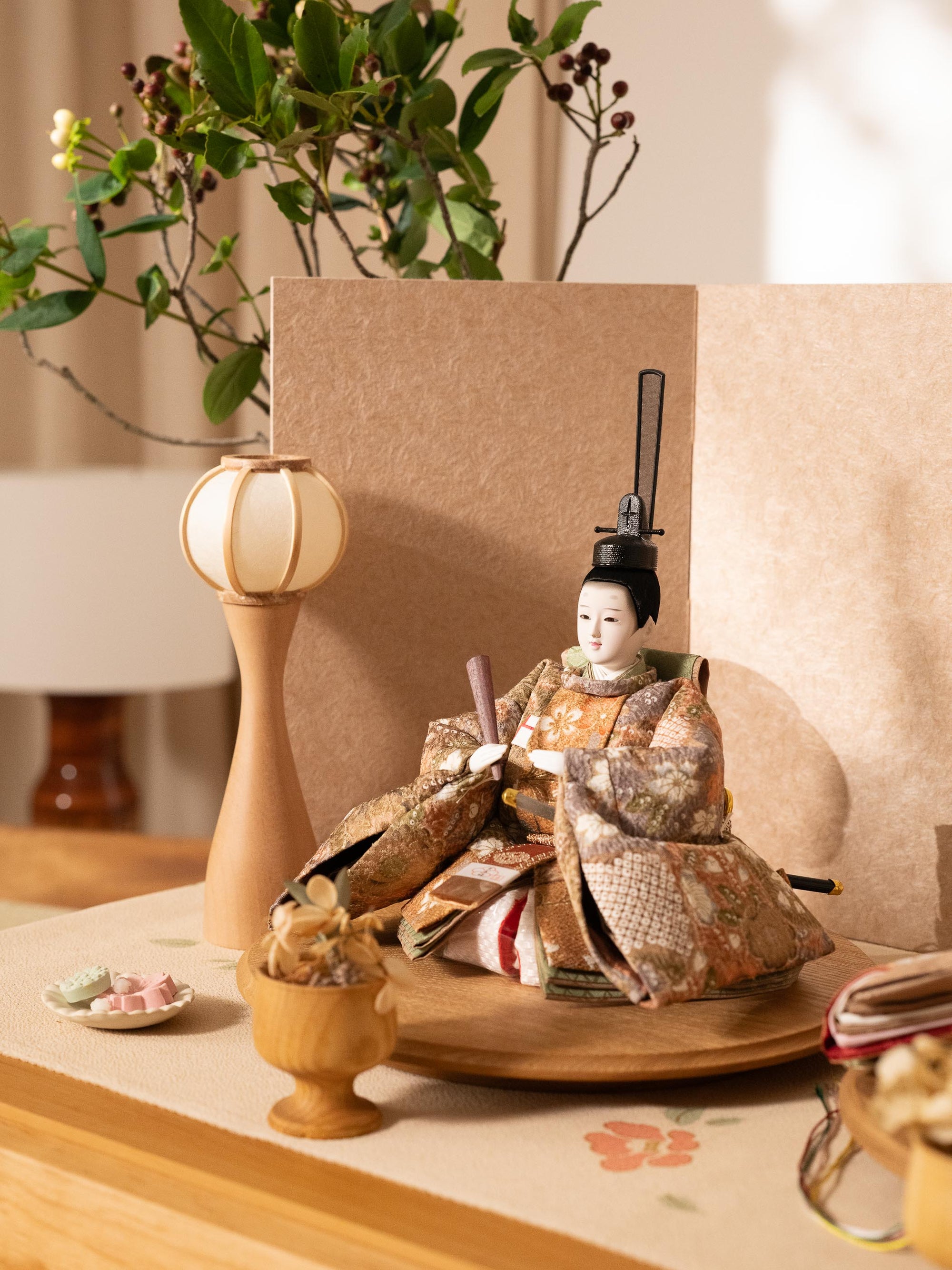 お雛さまとお飾りのコーディネート｜つるとひな