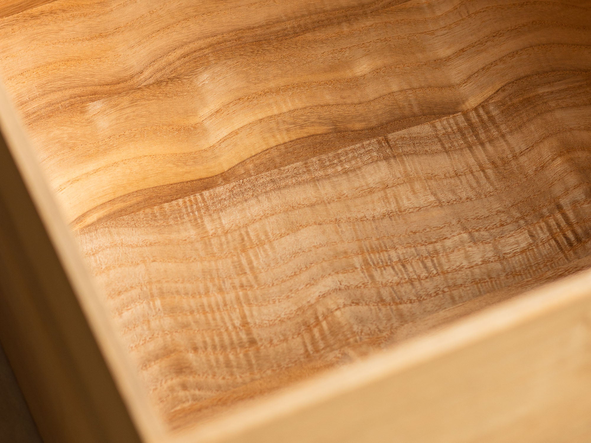 遠藤桐箱 – TSURUTO