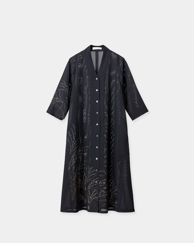 秋草の絽・紗を「茶ボタンドレス」にリメイク：洋服画像（After）