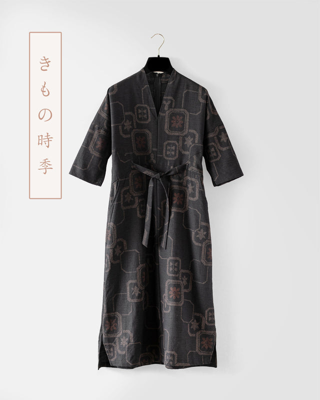 Hakuro dress